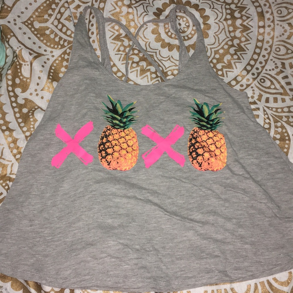 Cross back flowy short shirt